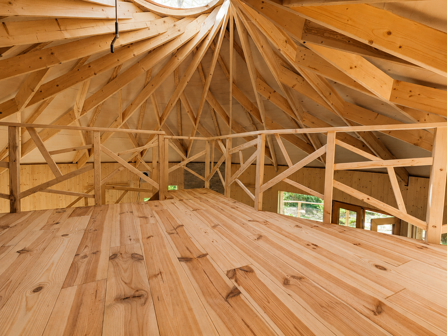 Structure en épicéa belge d'une Yurtagone BeYurt
